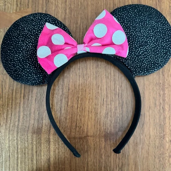 Bundle of Disney Minnie Mouse Toddler Toys and Accessories. - Picture 11 of 12